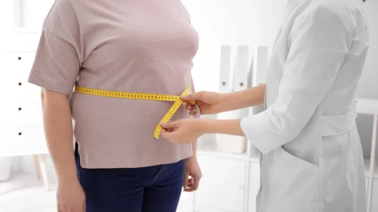 ¿Cuándo está indicada la Cirugía Bariátrica? Criterios Médicos